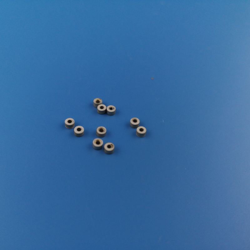 Ceramic bead made by Shenzhen Huaxin Precision Ceramics