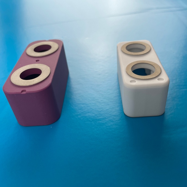 Metallized ceramic part made by Shenzhen Huaxin Precision Ceramics